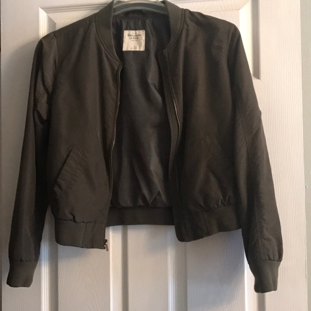 Bomber jacket